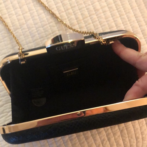 GUESS Pill box purse - Picture 6 of 12